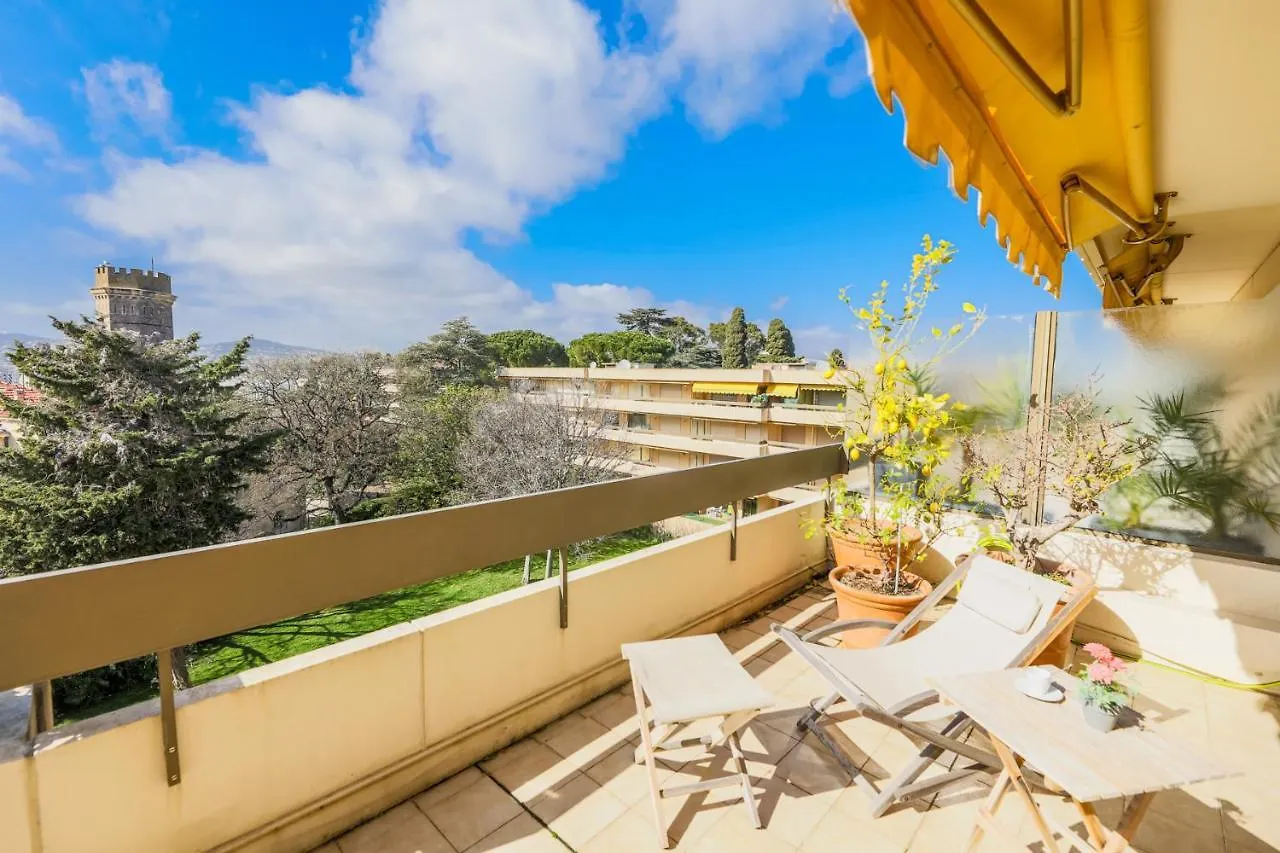 Appartamento Le Chateau De La Pinede Ap4198 By Riviera Holiday Homes Juan-les-Pins