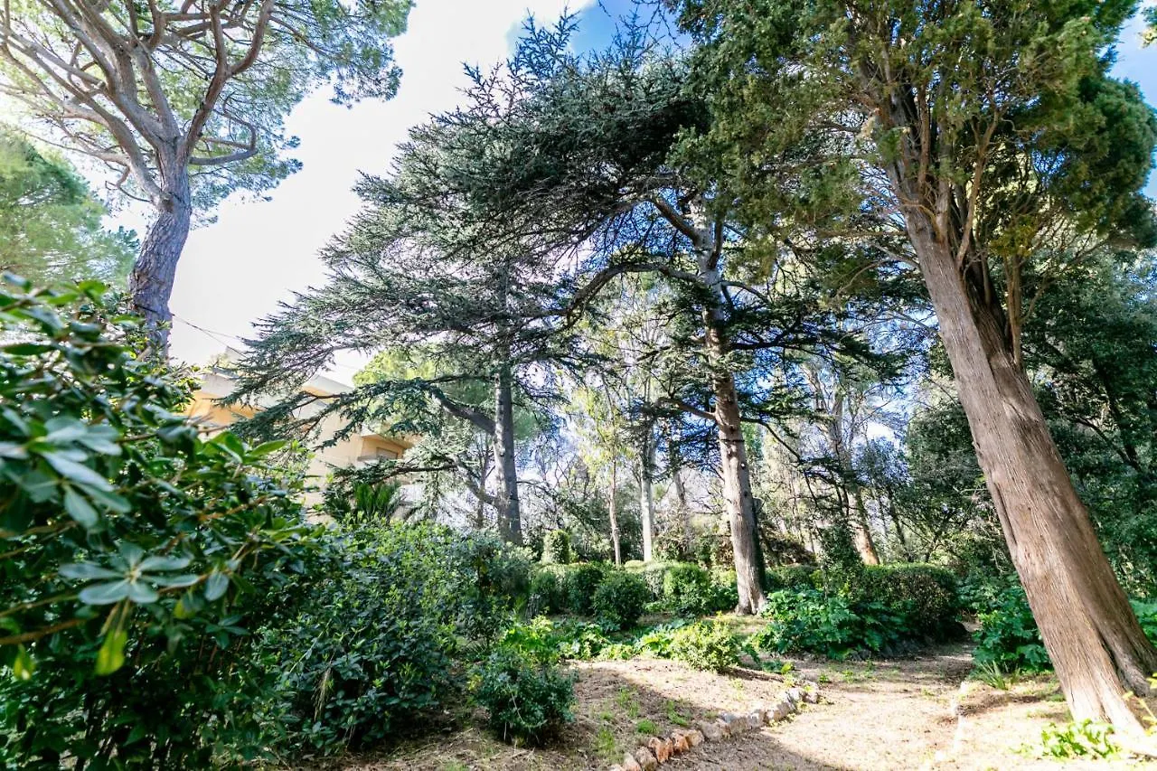 Appartement Le Chateau De La Pinede Juan-les-Pins